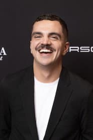 Photo of Thom Hilton