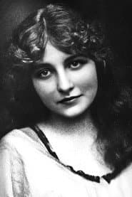 Photo of Isabel Lamon