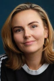 Photo of Charlotte Leach