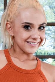 Photo of Maria Jade