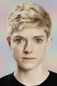 Photo of Mae Martin