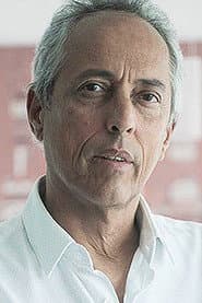 Photo of Bob Fernandes