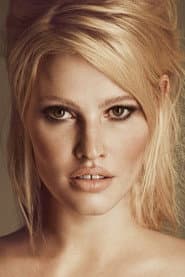Photo of Lara Stone