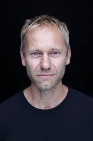Photo of James Hillier