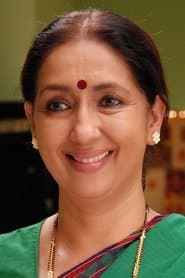 Photo of Nina Kulkarni