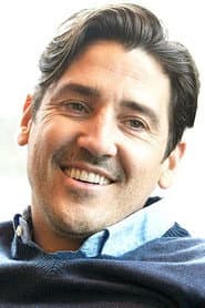 Photo of Jonathan Knight