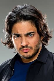 Photo of Max Angioni