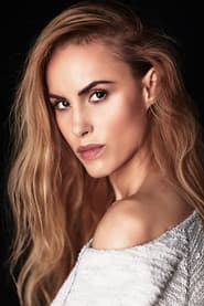 Photo of Stephanie Silva