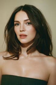 Photo of Ella Hunt