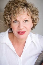 Photo of Anna Holmes