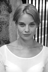 Photo of Hannah Yelland