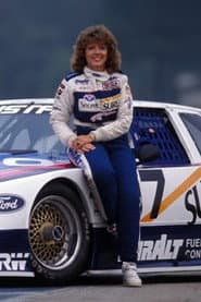 Photo of Lyn St. James