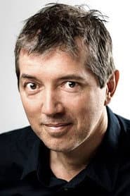 Photo of Simon Roy