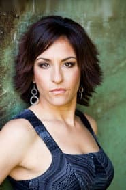 Photo of Carrie Reeves
