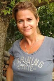 Photo of Julie Glenn