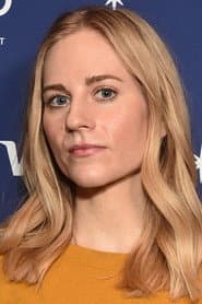 Photo of Carrie Hobson