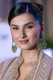 Photo of Tara Sutaria