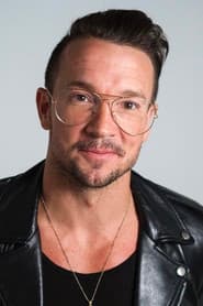 Photo of Carl Lentz