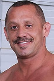 Photo of Kyle Savage