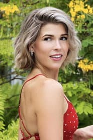 Photo of Julia Rae