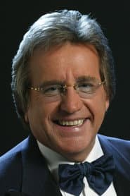 Photo of Lee Towers