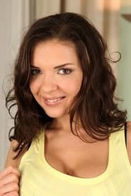 Photo of Alina Henessy
