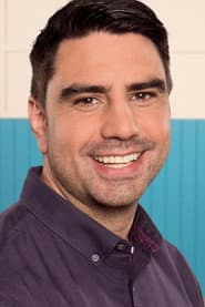 Photo of Chris Bavin