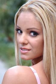 Photo of Carmen Luvana