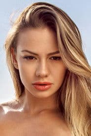 Photo of Naomi Swann