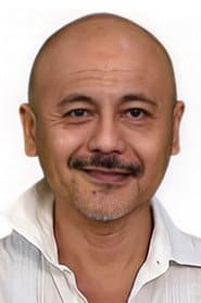 Photo of Michael Shaowanasai