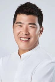 Photo of Geun-Woo Jung