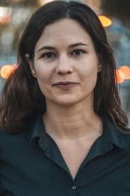 Photo of Courtney Hope Thérond