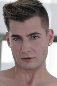 Photo of Ezra Gibson