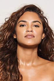 Photo of Lucy Alves