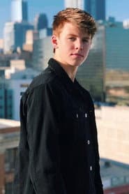 Photo of Carson Lueders
