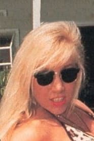 Photo of Tara Gold