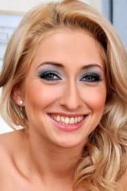 Photo of Karina Shay