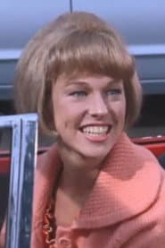 Photo of Sandra Lynn