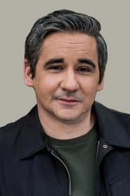 Photo of Iain Robertson